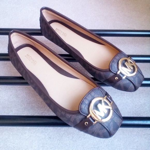 MICHAEL KORS Women's Logo Fulton Flats - NEW NWOB - Picture 7 of 8